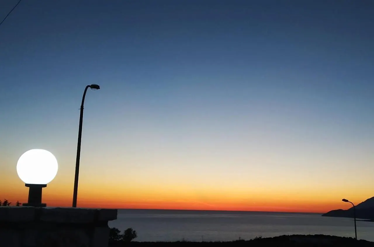 Vila Llaka Himarë Albanien