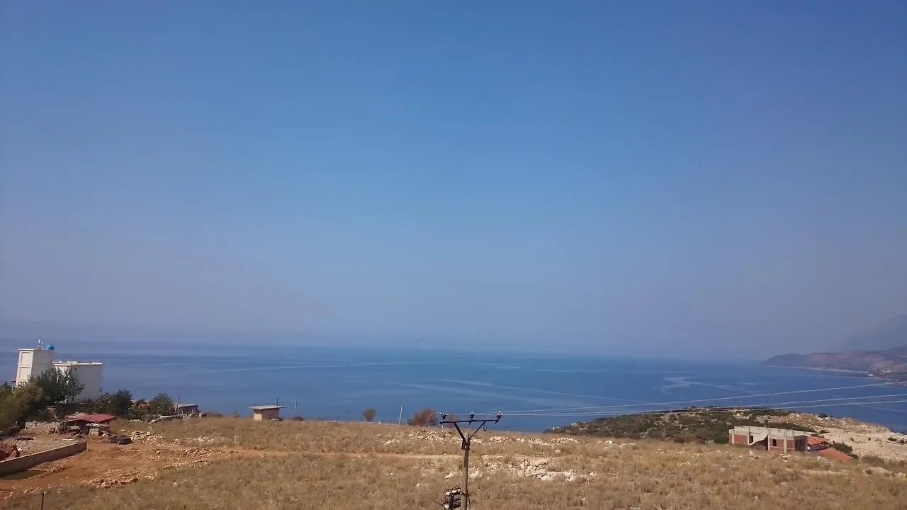 Vila Llaka Himare Hotel
